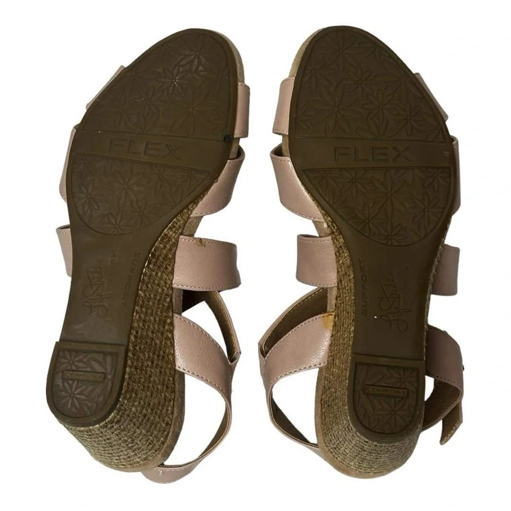 LifeStride Women’s Harbor Faux Leather Strappy Wedge Sandals - Picture 7 of 7